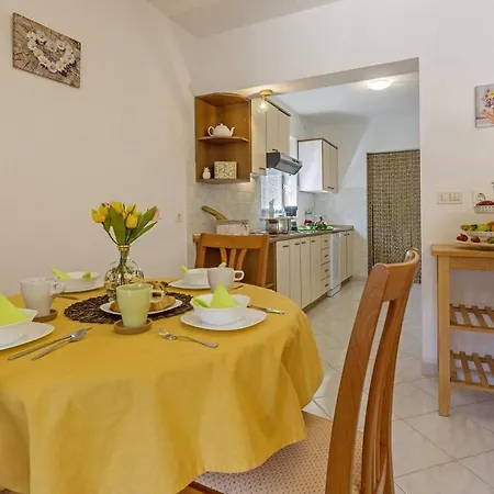 Villa Nada In Vinkuran à Pula Extérieur photo